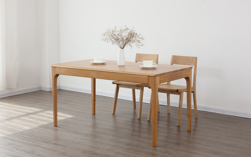 北欧白橡木长方形餐桌